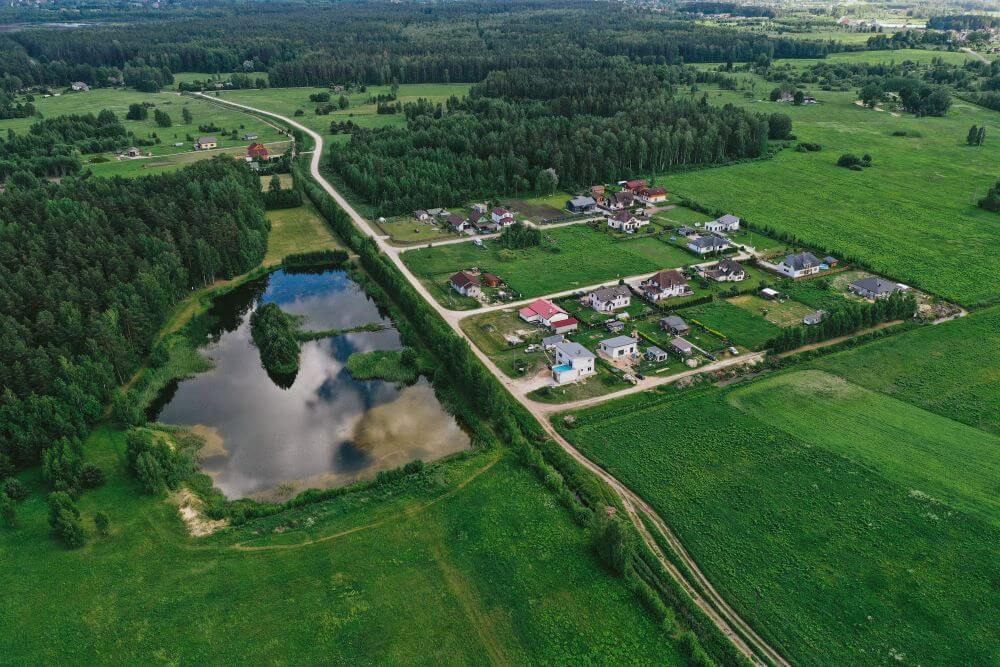 Przeniesienie warunków zabudowy po podziale działki, kiedy urząd może odmówić?